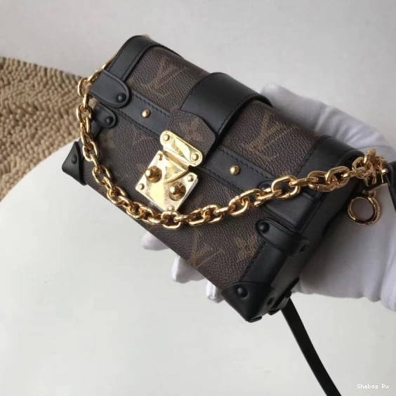 Malle Louis Vuitton Petite CHANELutch Trunk 0723